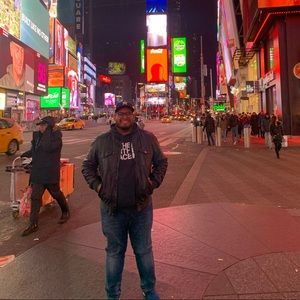 Meet your Posher, Justin